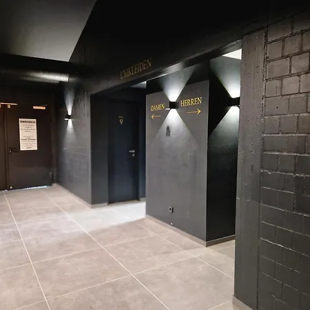 Reiminski Abenteuer Space Kapseln, Tennis Squash Soccer, Sport&wellness Bergen (Lower-Saxony)