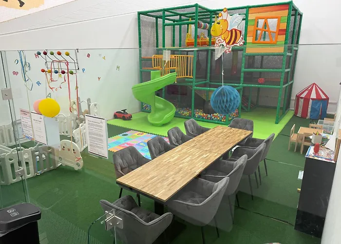 Reiminski Abenteuer Space Kapseln, Tennis Squash Soccer, Sport & Wellness *
