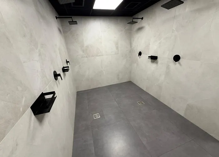 Reiminski Abenteuer Space Kapseln, Tennis Squash Soccer, Sport & Wellness * Берген